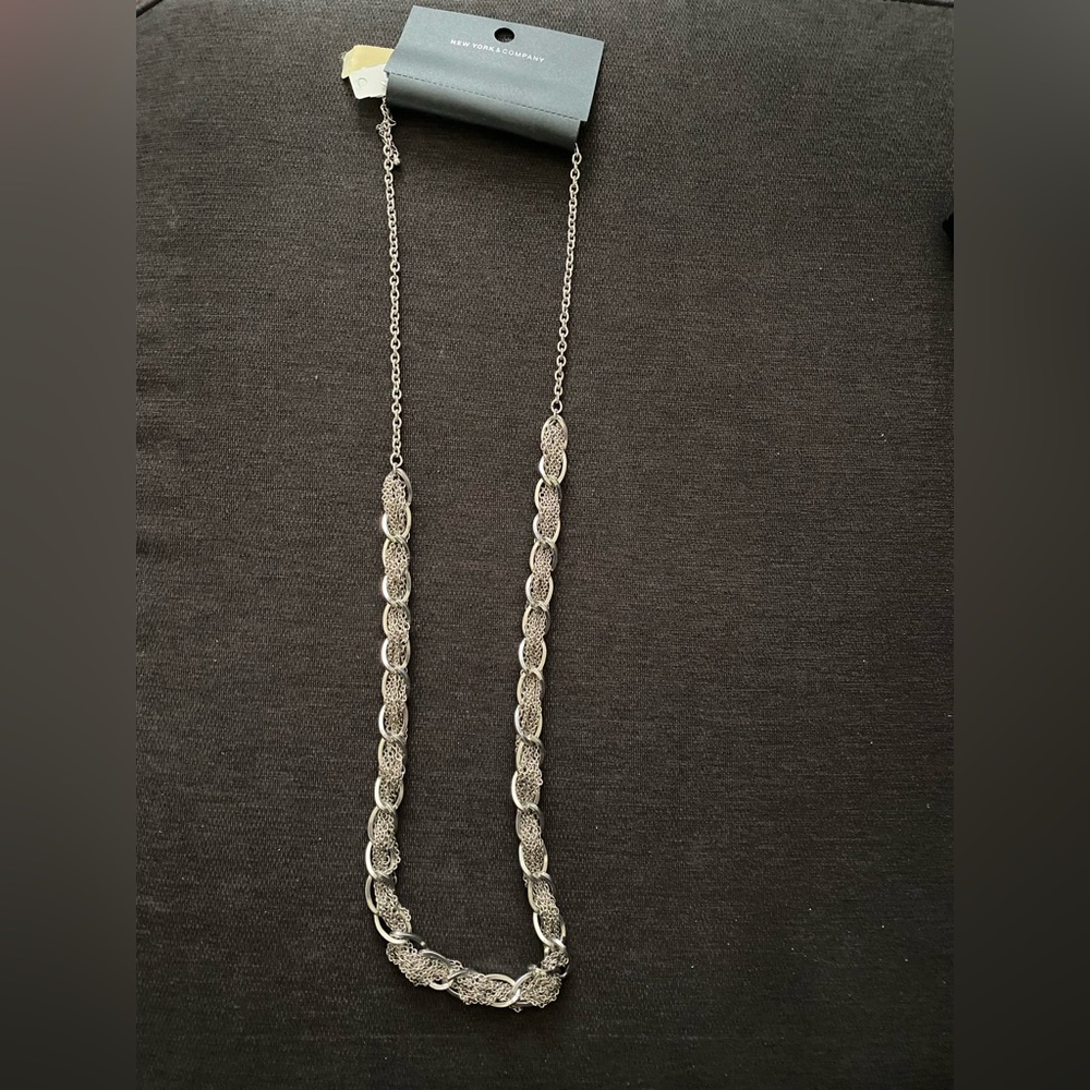*New with tag* New York & Co. statement necklace